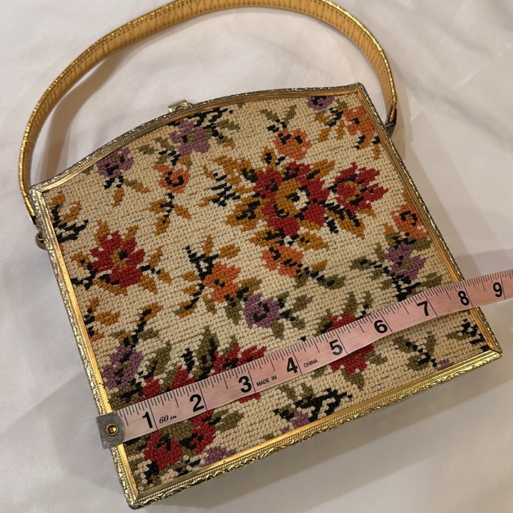 Vintage 1950’s Filigree Metal & Needlepoint Handbag Purse - Picture 10 of 17